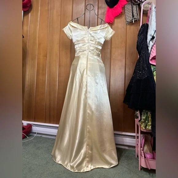VINTAGE yellow gown, small - Picture 15 of 16